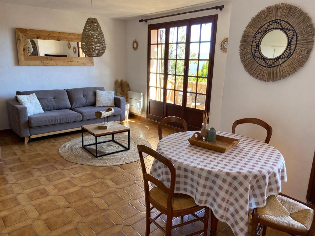 Appartement De Vacances Au Calme Absolu, Vue Mer. Saint Aygulf Esterno foto