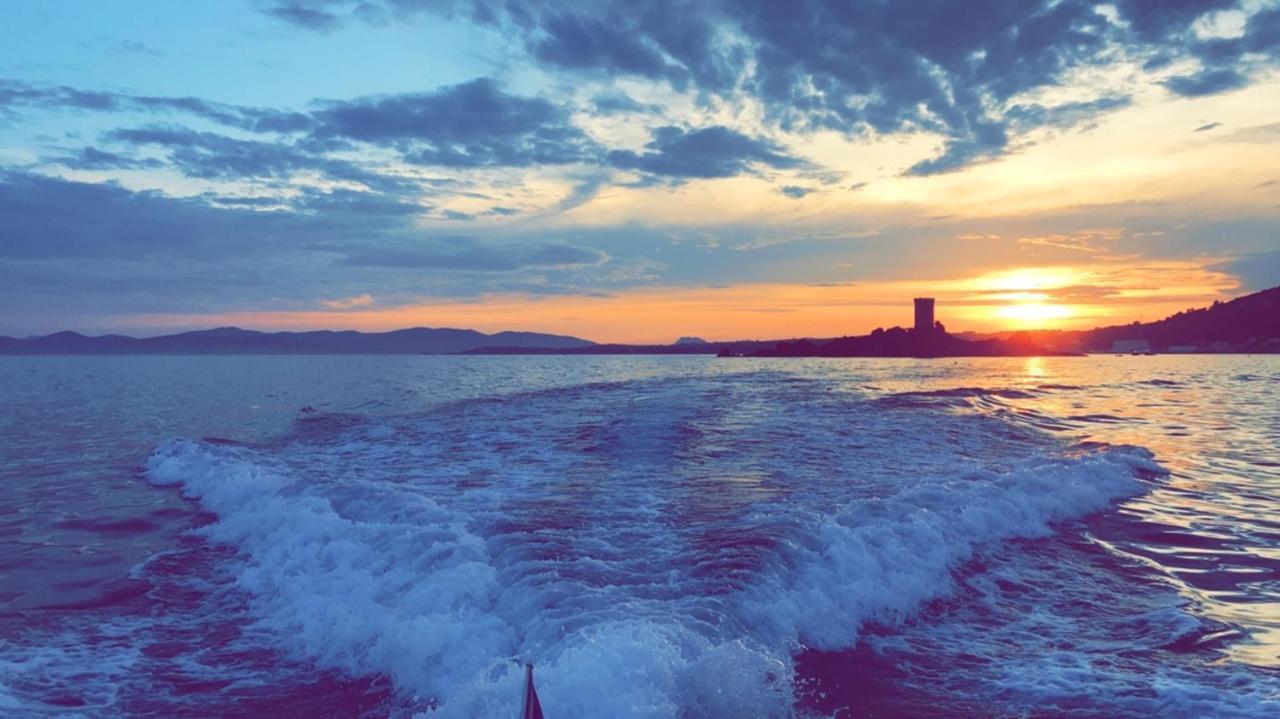 Appartement De Vacances Au Calme Absolu, Vue Mer. Saint Aygulf Esterno foto